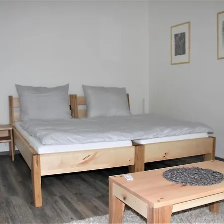 Pat - A Spacious Place Near The Station And Center