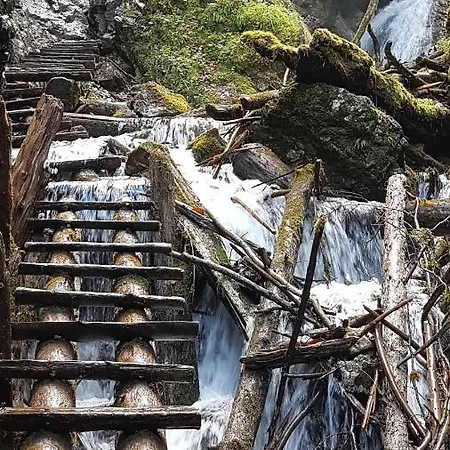 Apartamento Pat - A Spacious Place Near The Station And Center Spišská Nová Ves