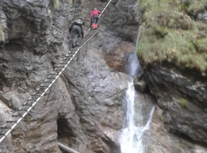 Pat - A Spacious Place Near The Station And Center Daire *